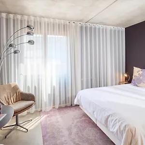 Banks Hotel Anvers