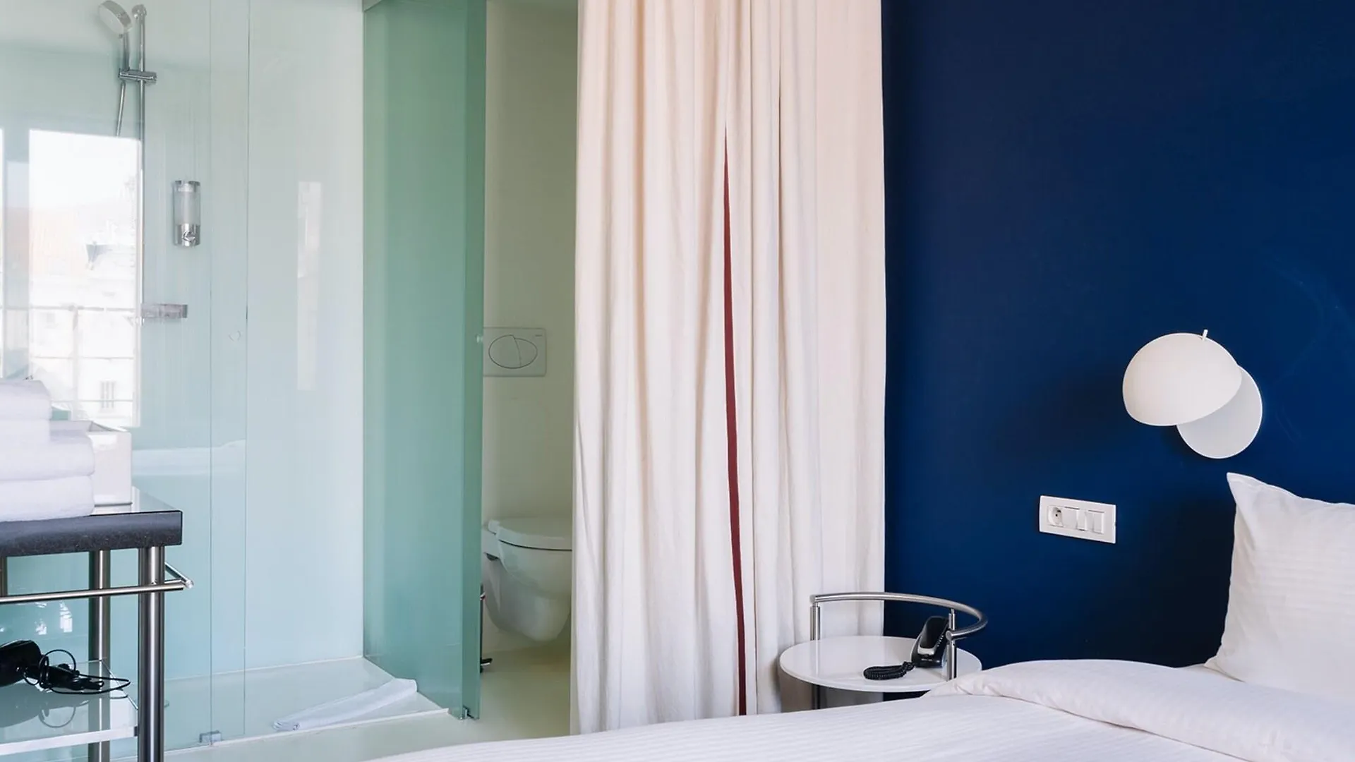 Smartflats - Pacific Brussels Otel Belçika